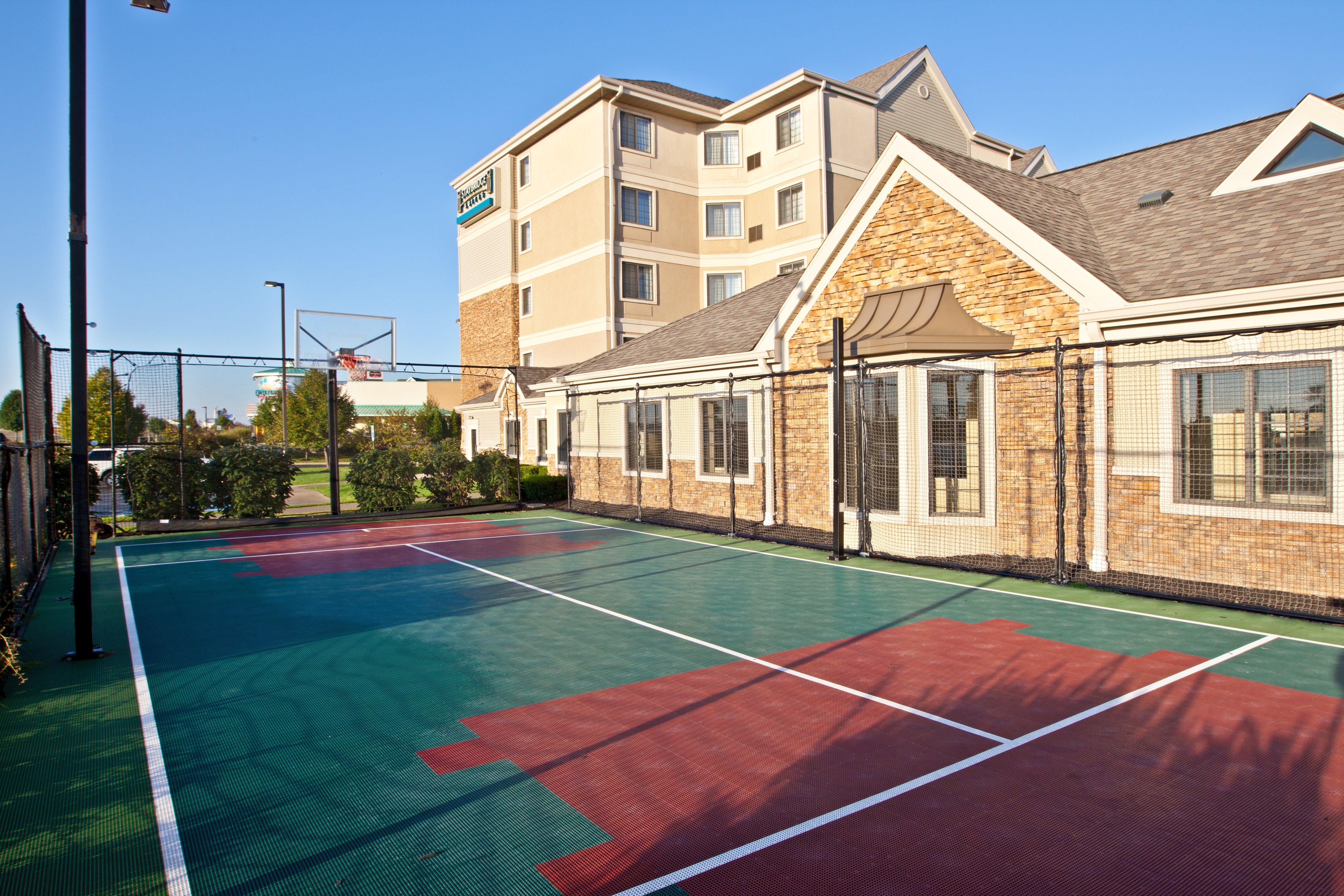 Staybridge Indianapolis-fishers By Ihg 3*